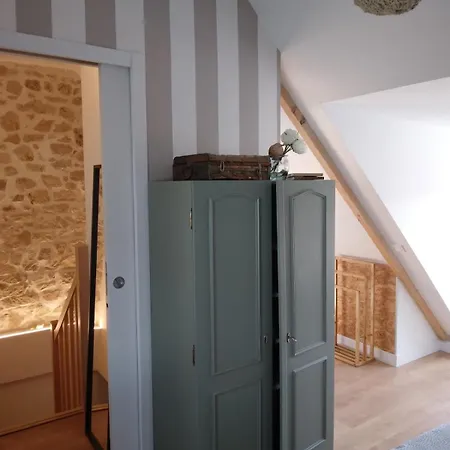 Maison Au Calme 900 M De La *